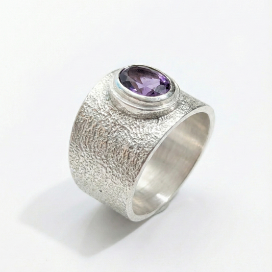 Pure Amethyst Ring