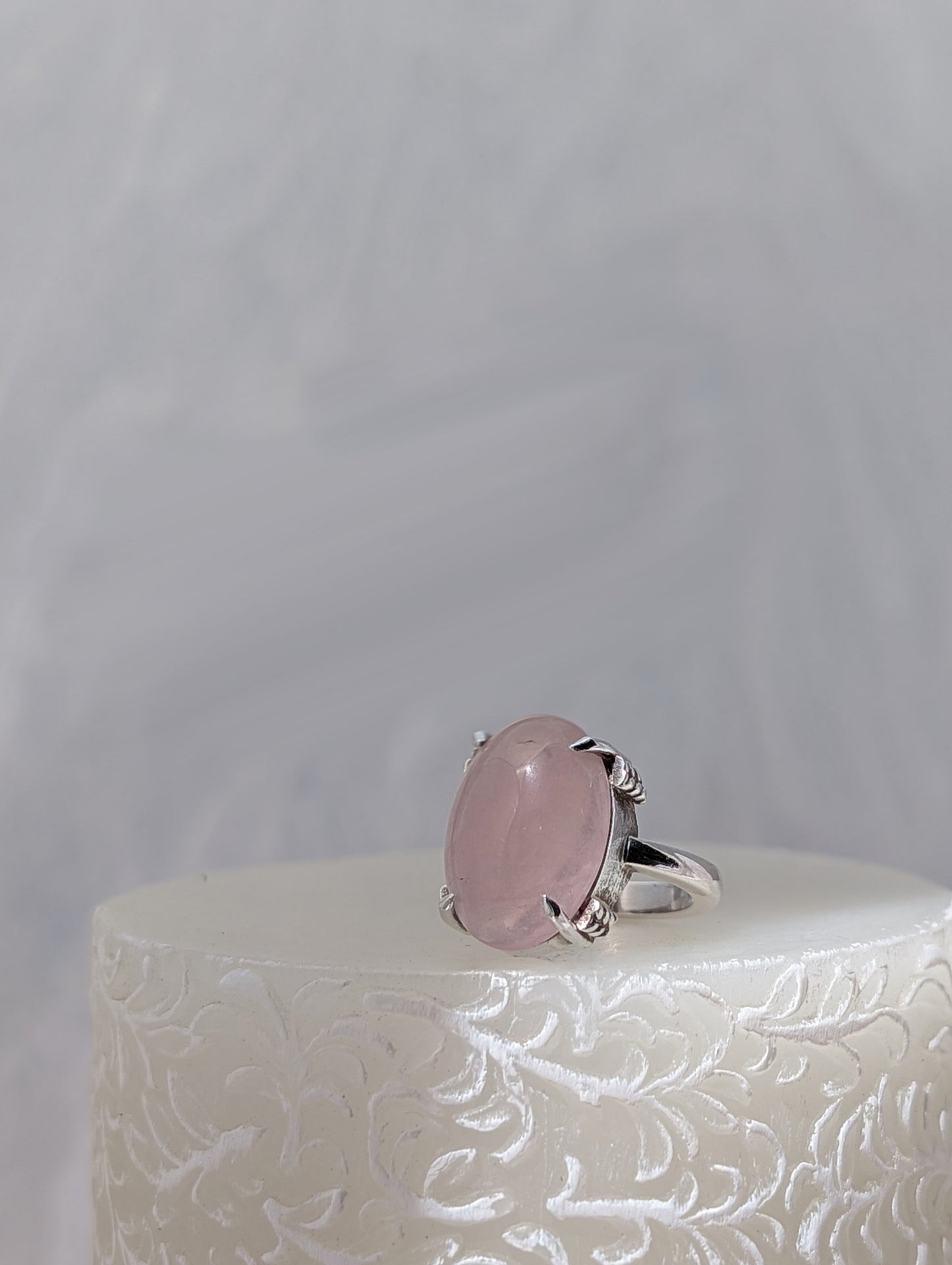 Rose quartz ring