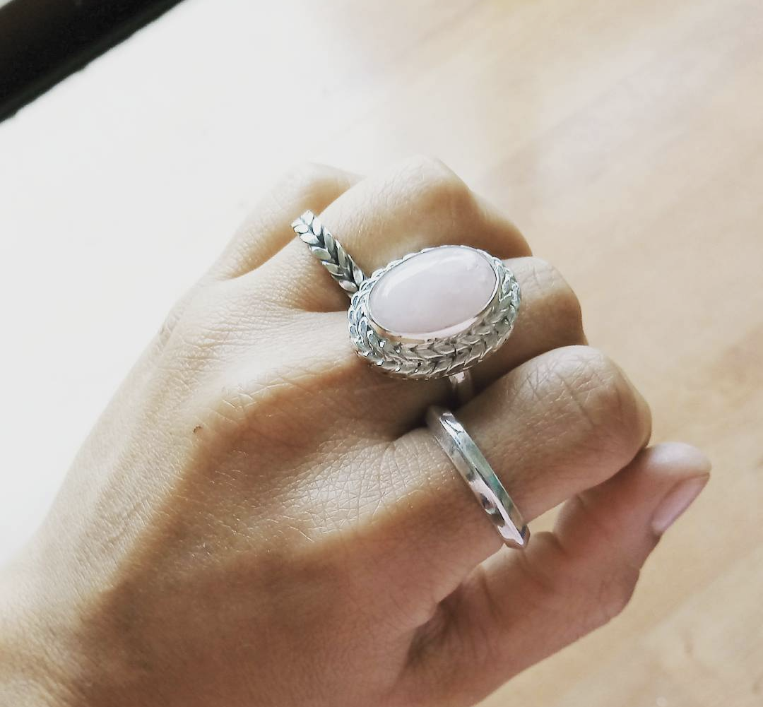 Double braid rose quartz ring