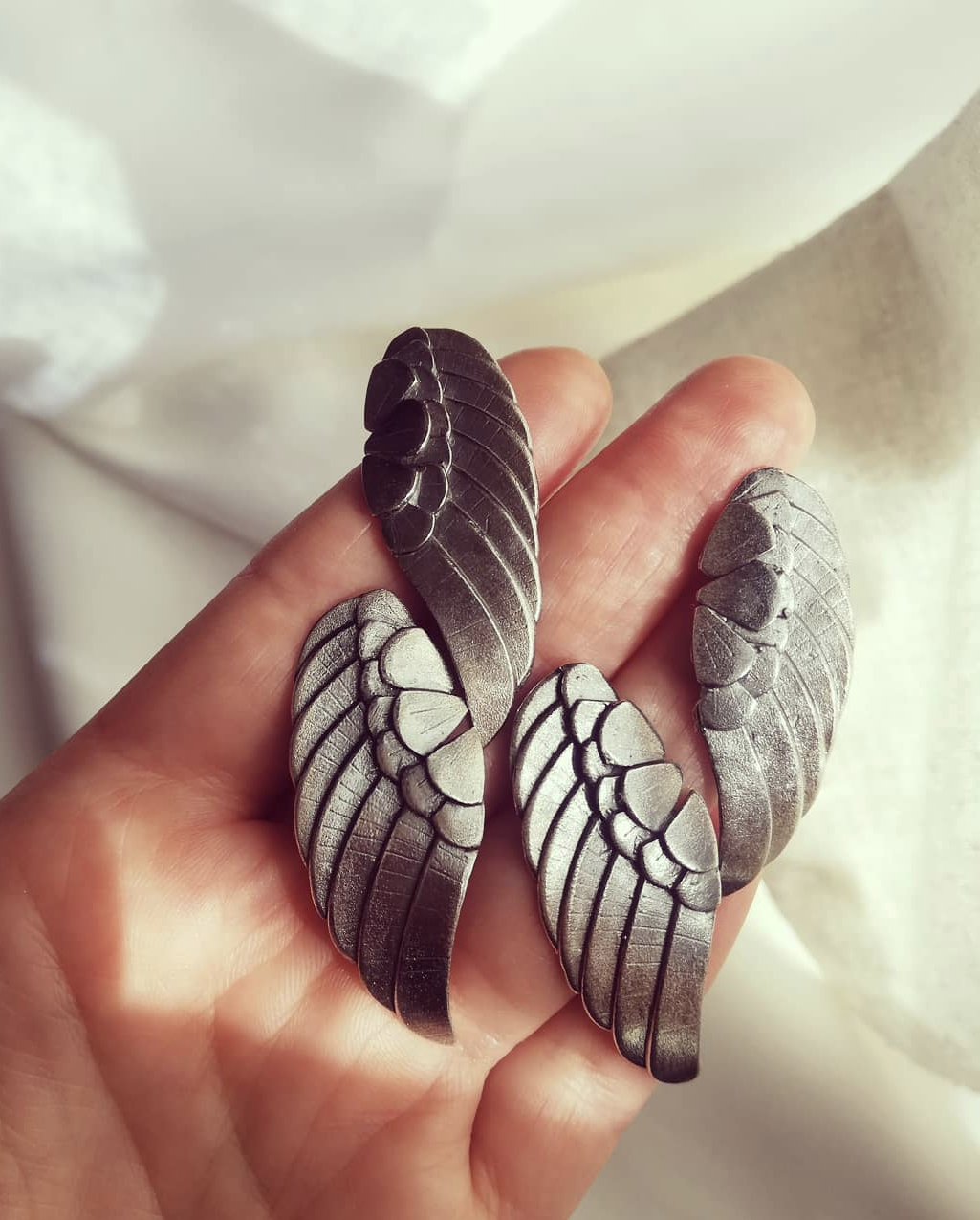 Pendants & earrings