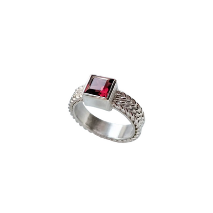 The Braided Flame Ring