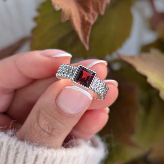 The Braided Flame Ring